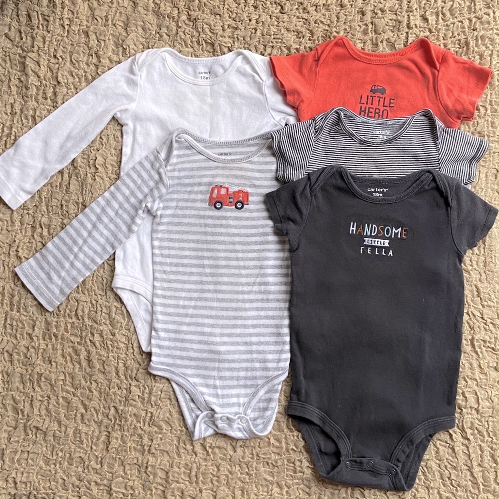 Carter’s Size 18M Baby Onesies Bundle